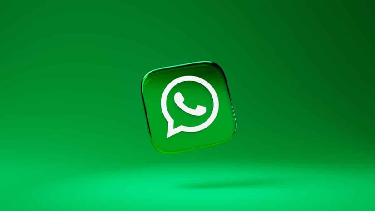 WhatsApp AI character feature, WhatsApp Android update, AI character generation WhatsApp, WhatsApp new features.