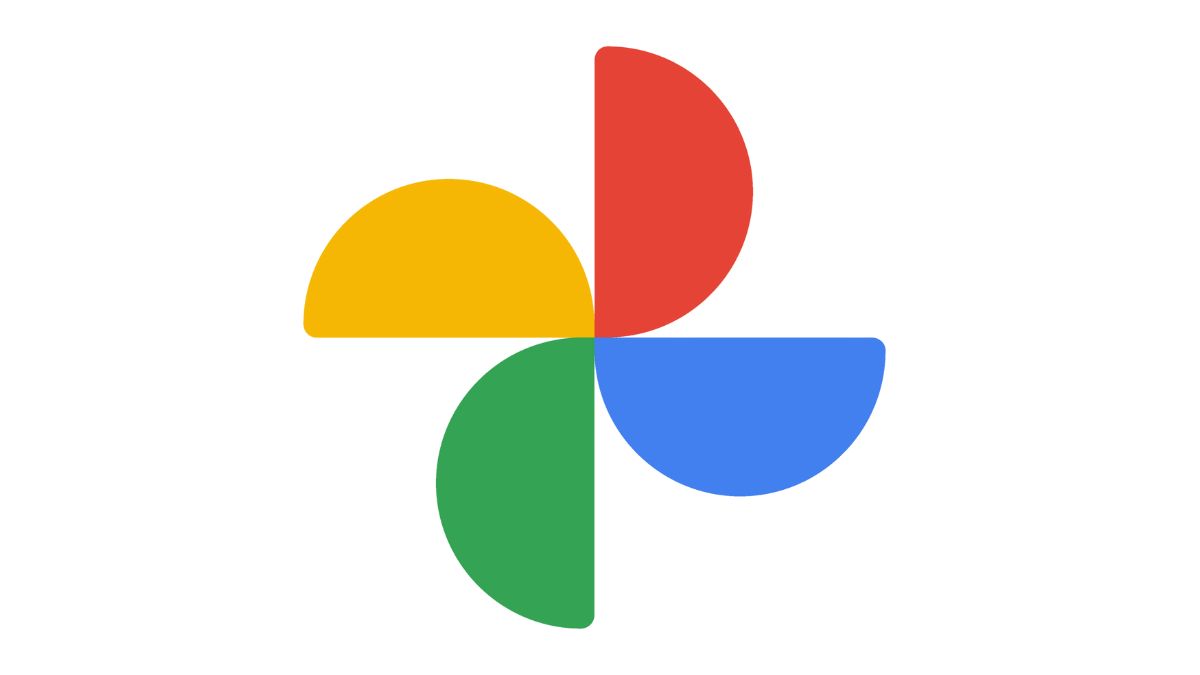 Google Photos mirror selfie flip Flip mirror selfies Google Photos Google Photos Android feature Google Photos update How to flip mirror selfies Google Photos selfie editing AI features Google Photos Android Google Photos update Flip images Google Photos Google Photos new features